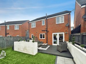 Photo 21- click for photo gallery